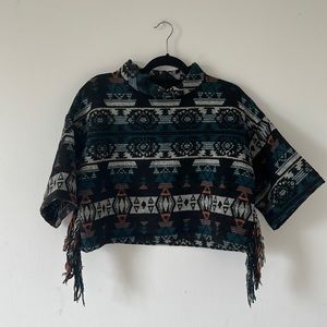 Romeo + Juliet Couture Cropped Sweater